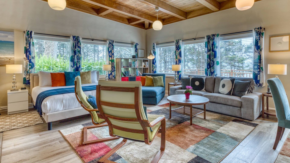 Yachats House | Remodeled Waterfront Duplex with a Deck, Ocean Views, and Easy Access to Town