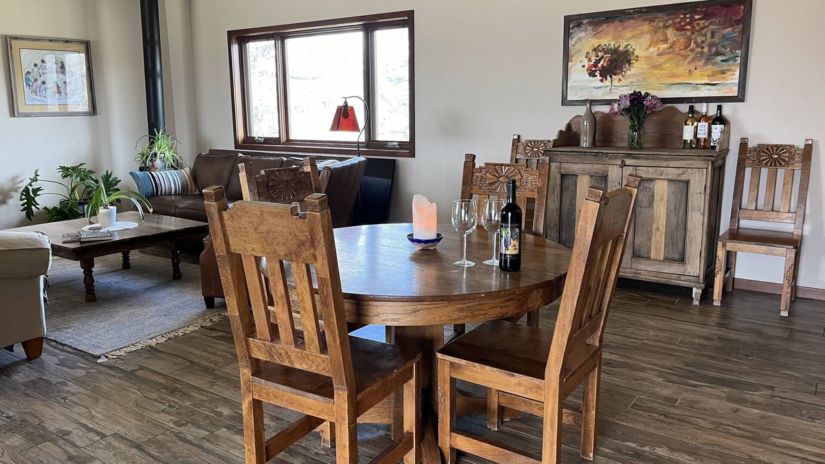 Kirkland House | Remote Arizona Vineyard Peace & Solitude in Cozy Barn