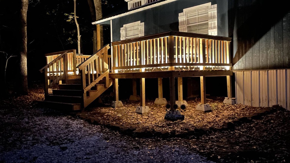 Kingston Cabin | Remote Cabin Hideaway in the woods close to the lake, walking trails, and casino