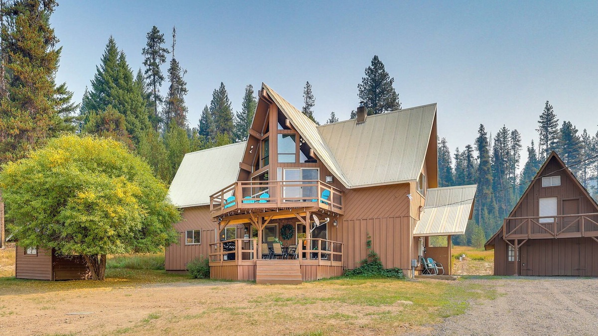 Elk City House | Remote Elk City Escape w/Decks & Mtn Views!