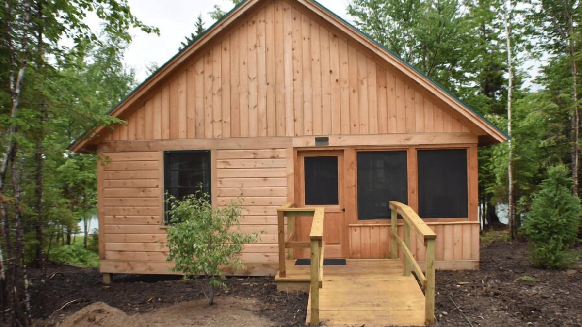 Greenville House | Remote Lakeshore Cabin, All Meals Included, Canoes/Kayaks, Hike/Bike/Fish