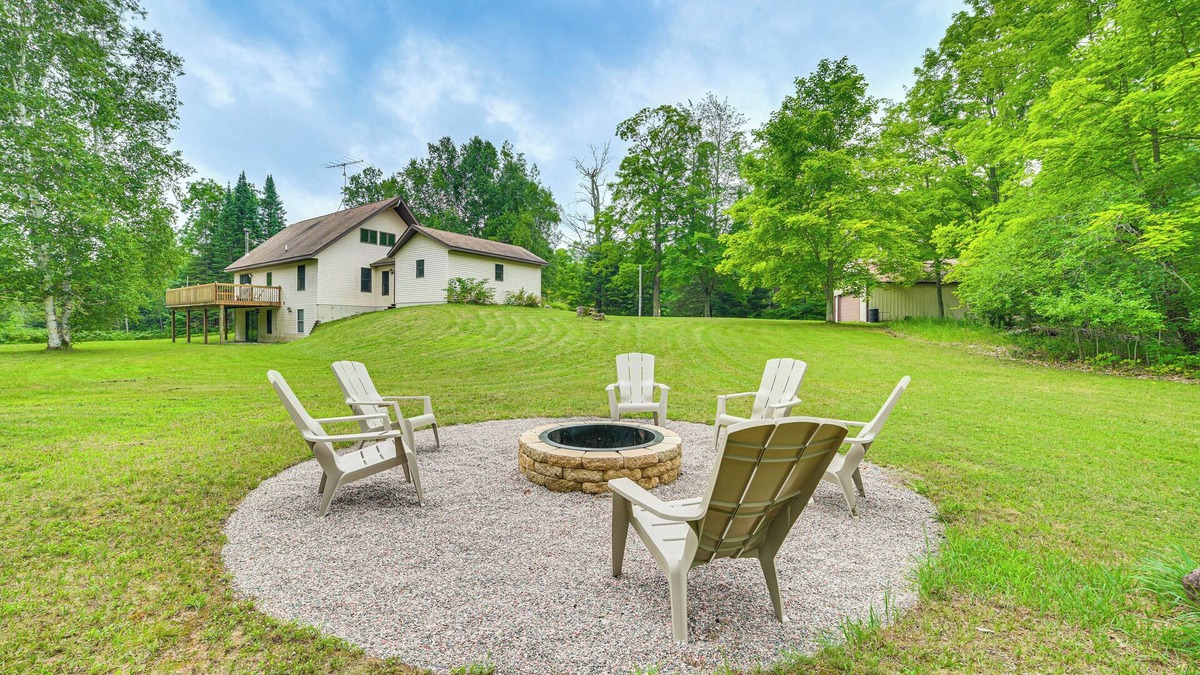 Hulbert Township House | Remote & Peaceful Getaway w/Games in Eckerman