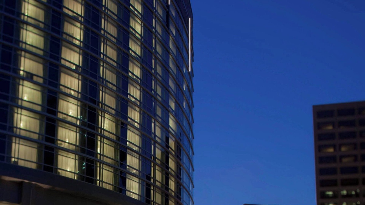 Crystal City Hotel | Renaissance Arlington Capital View Hotel