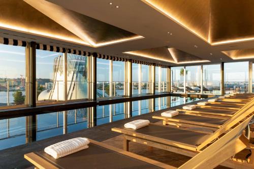 Bassins a Flot Hotel | Renaissance Bordeaux Hotel