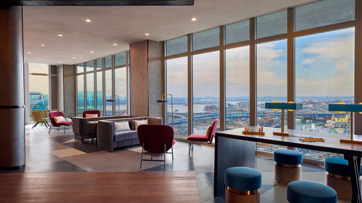 Flushing Chinatown Hotel | Renaissance New York Flushing Hotel at Tangram