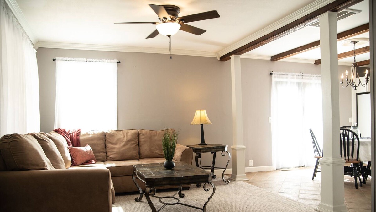 Sesser House | Rend Lake area! Lots of room for family and friends on 2 acres. n