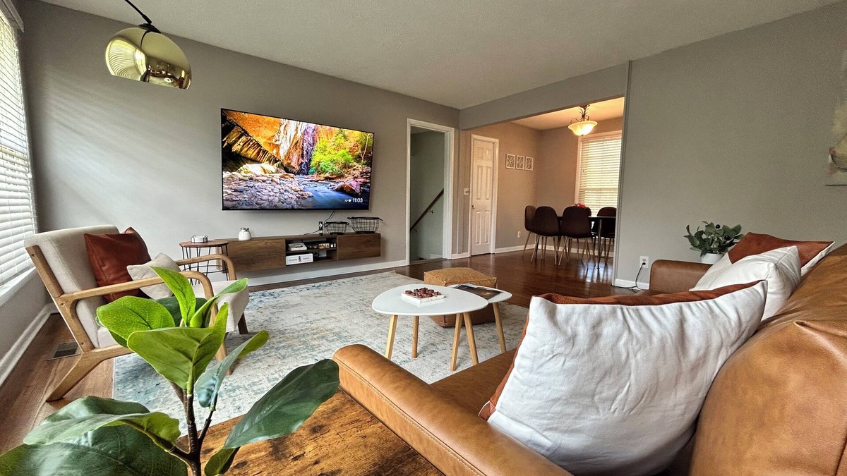 Murfreesboro House | Renovated 3-bedroom house Desirable North Murfreesboro WiFi & Fully Fenced Yard