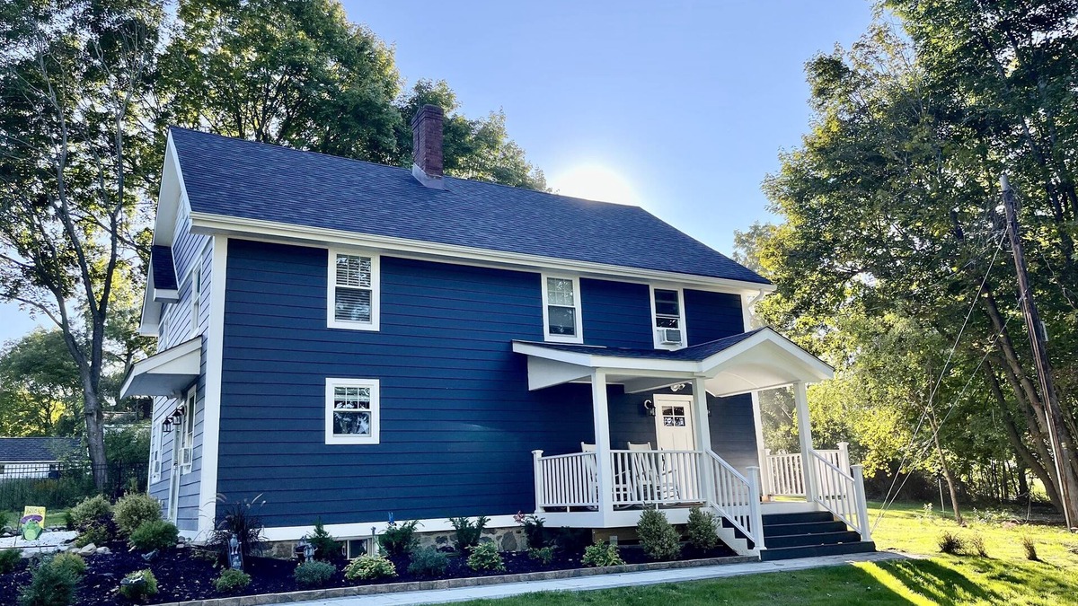 Goshen House | Renovated 5 Bedrm/3bath + Swim Spa & Huge Outdoor Space