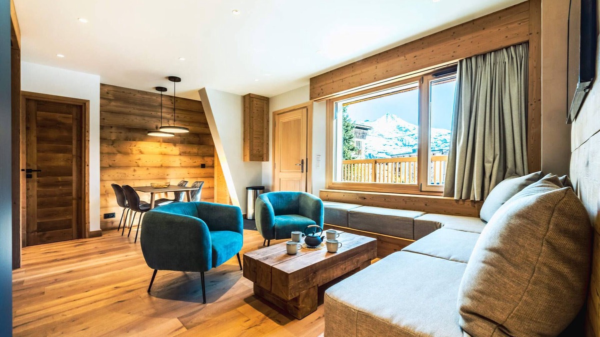 Les Almes Apartment | Renovated Apartment Near Slopes with WIFI and Terrace