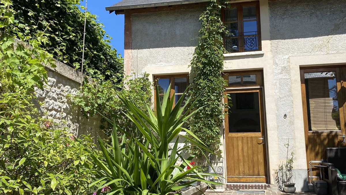 Vernon Cottage | Renovated Coach house on the grounds of a C19th Villa. Ideal Giverny/Paris