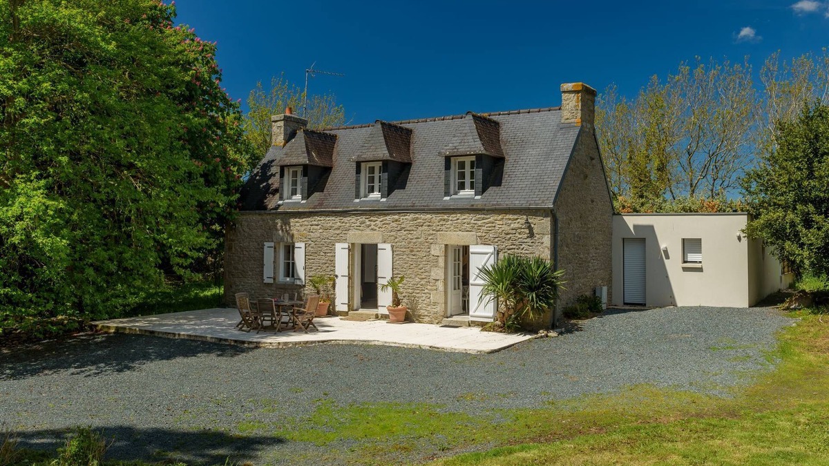 Plomeur House | Renovated farmhouse with swimming pool