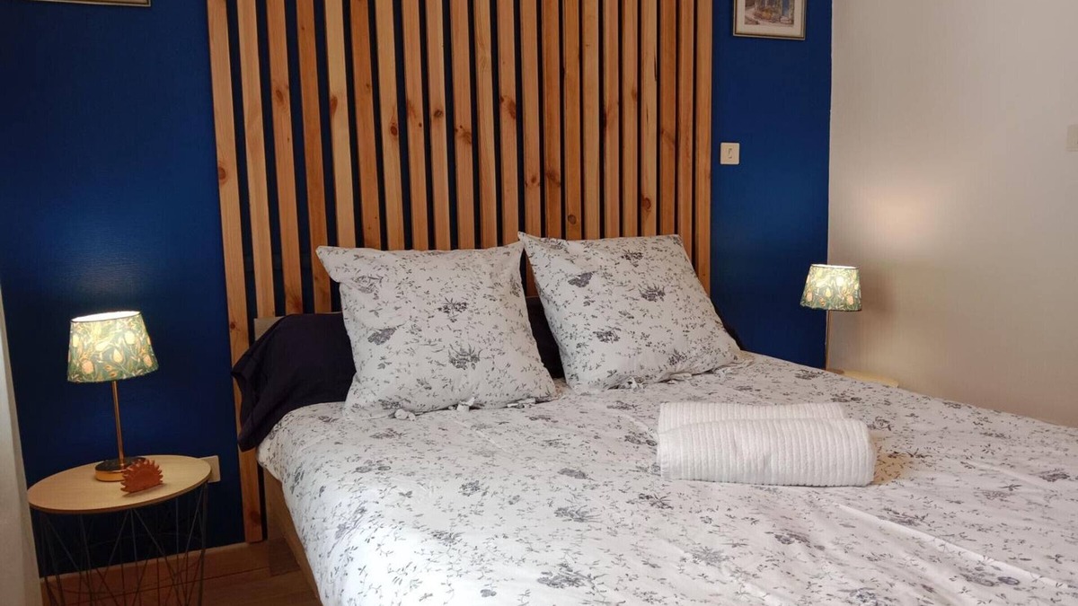 Bellerive-sur-Allier Cottage | Renovated Home with Modern Comforts, Near Vichy Center, 3 Bedrooms, All-Inclusive Amenities