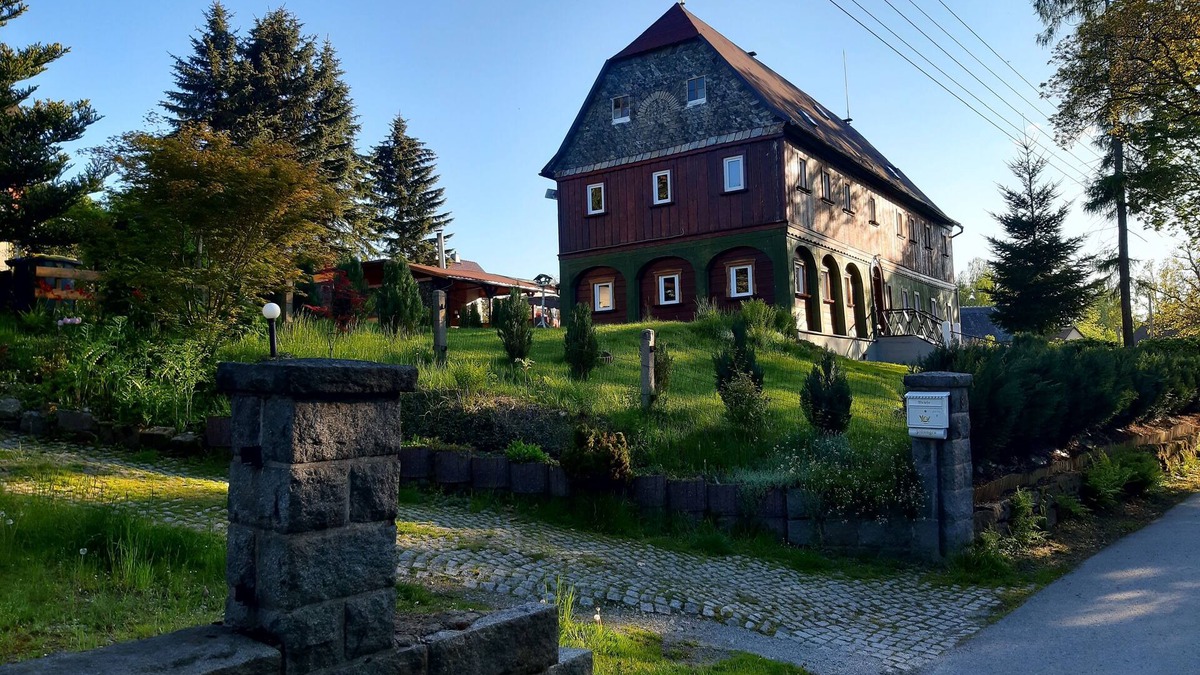 Oppach Apartment | Renovated half-timbered house, great hiking trails nearby