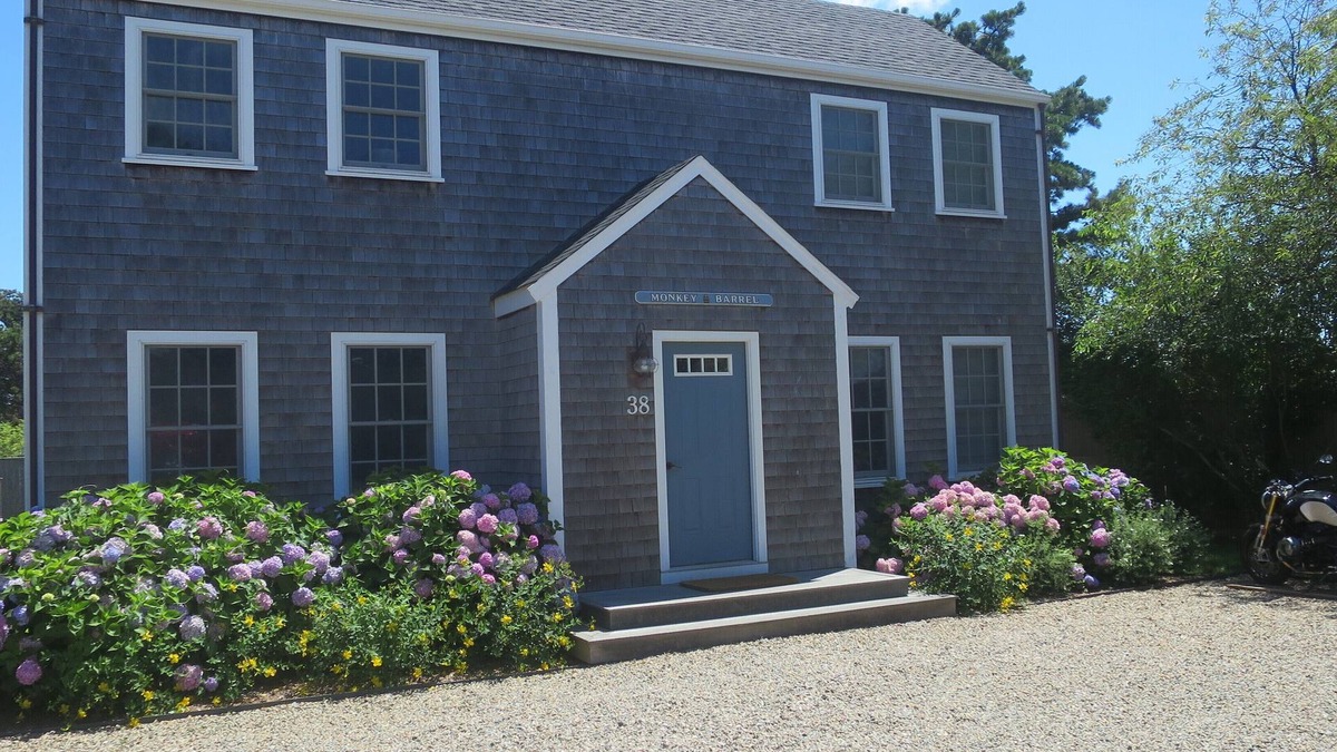 Nantucket Town House | Renovated Home For Family or Large Group!