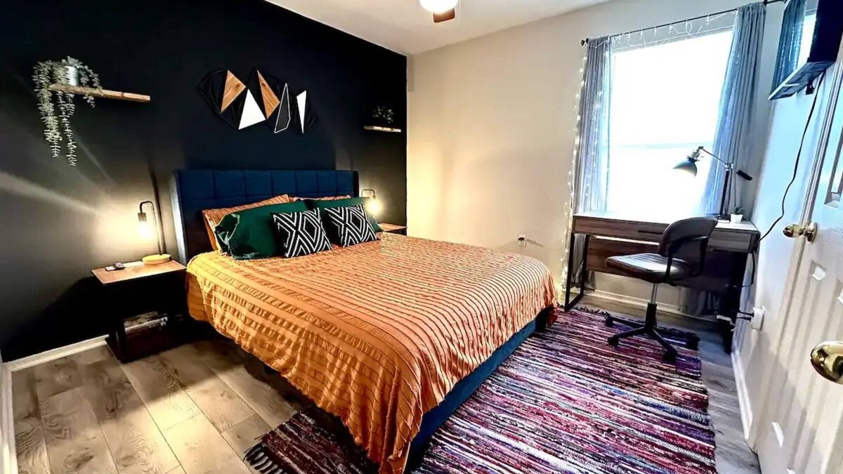 Gulfport House | Renovated Home near I-10 & Beach, Dog & Kid Friendly
