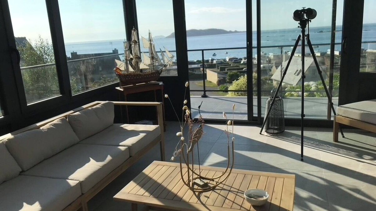 Trelevern House | Renovated house, exceptional sea view, sleeps 8. Between Perros-Guirec and Paimpol