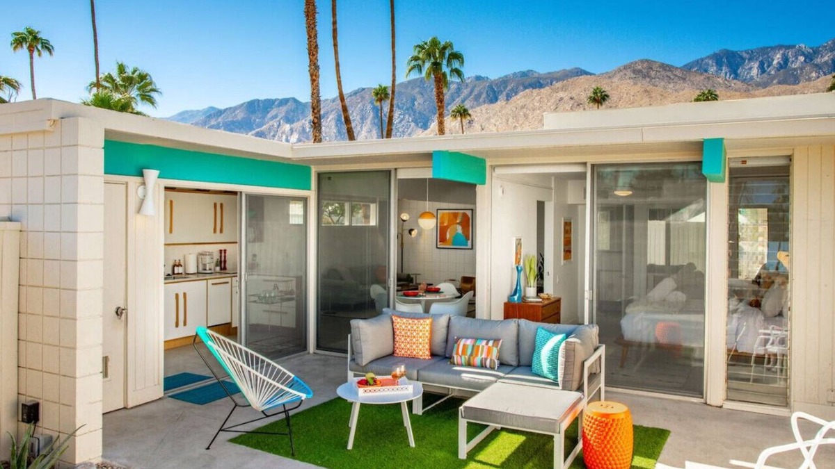 Twin Palms Apartment | Renovated, luxe mid-century Ocotillo gem w/patio