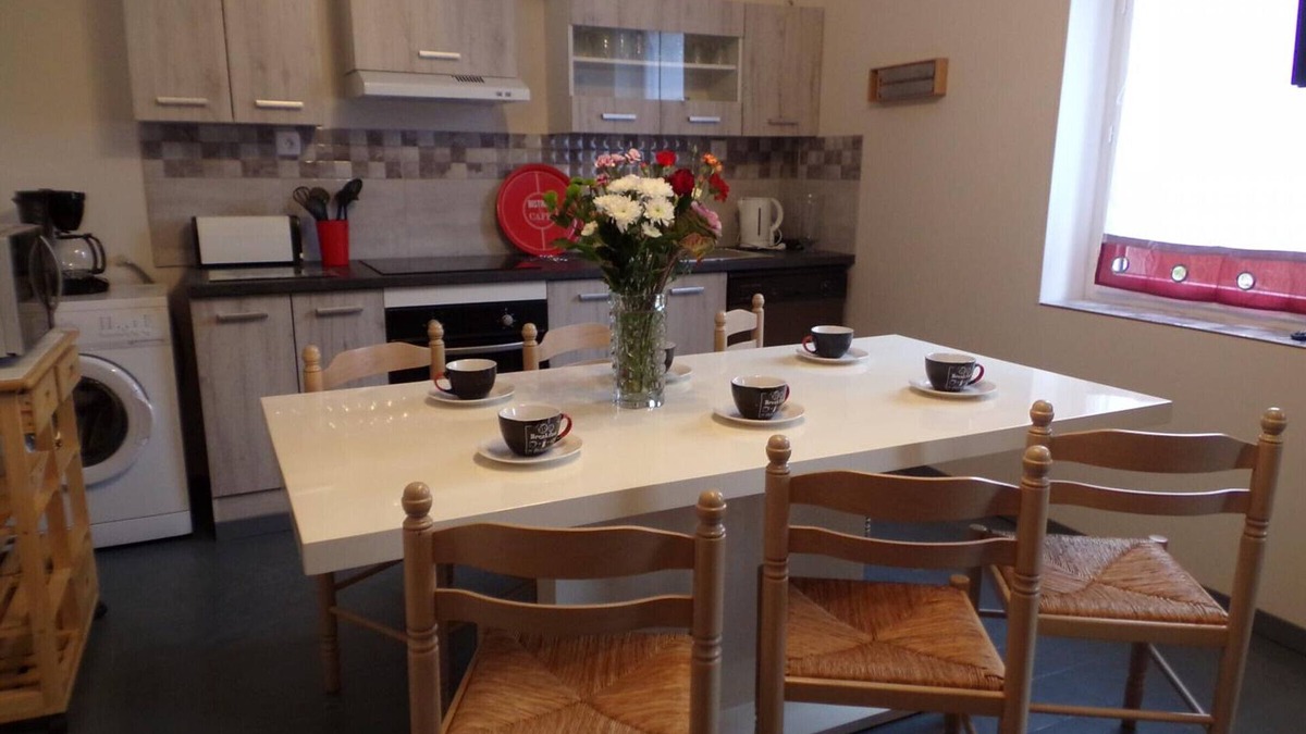 Vaumas Cottage | Renovated modern house for 7 in Vaumas