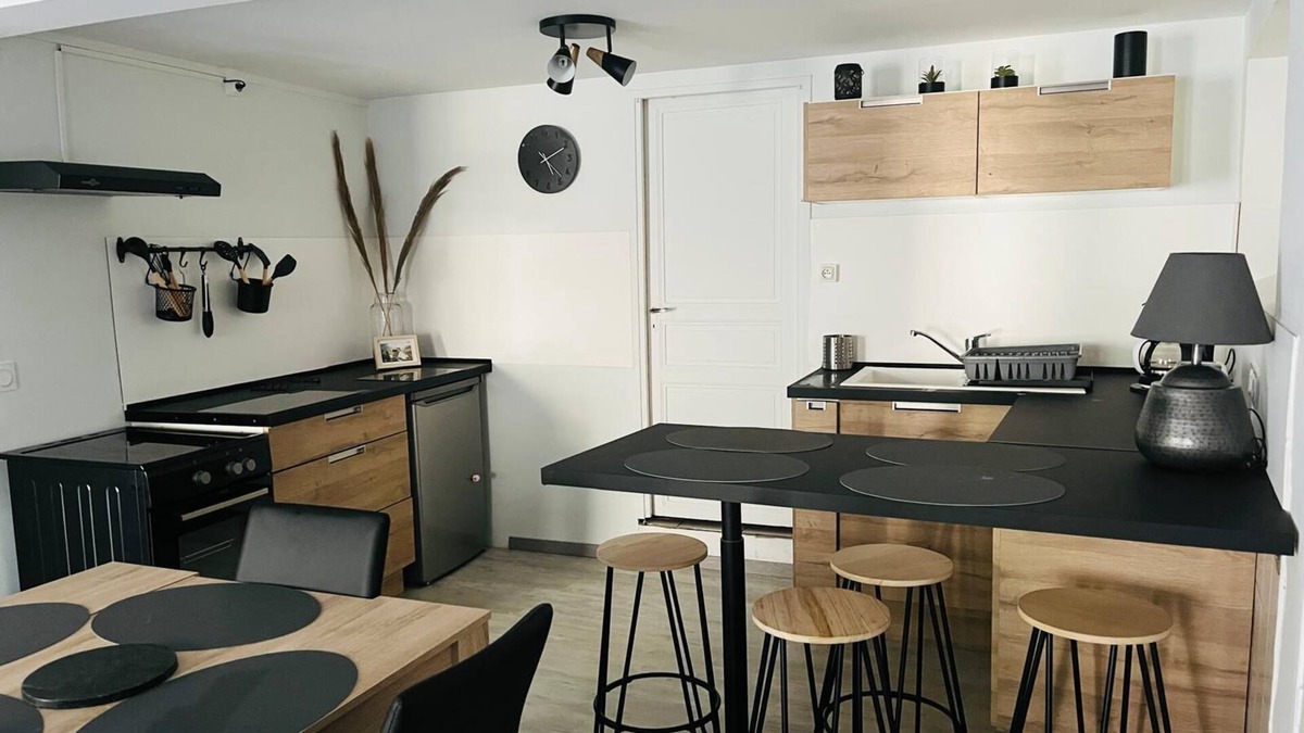 Cuxac-Cabardes House | Renovated old house in the heart of the Montagne Noire