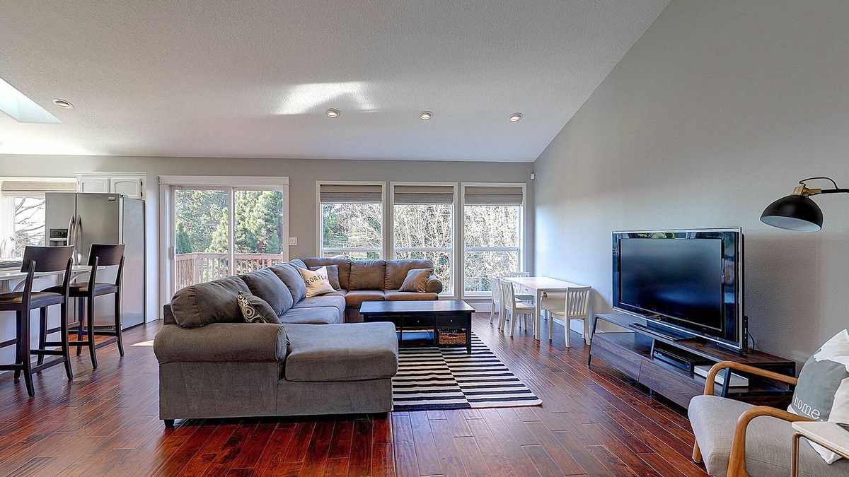 West Haven-Sylvan House | Renovated Portland Single Story Home- Wine Country, Amaterra, Nike, Zoo, Intel
