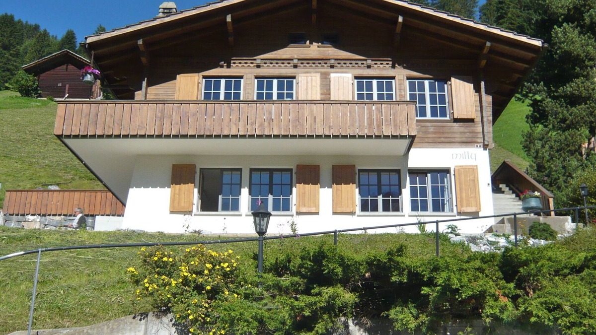 Adelboden Ski Chalet | Renovated, quiet 3-room apartment with wonderful views of the mountains