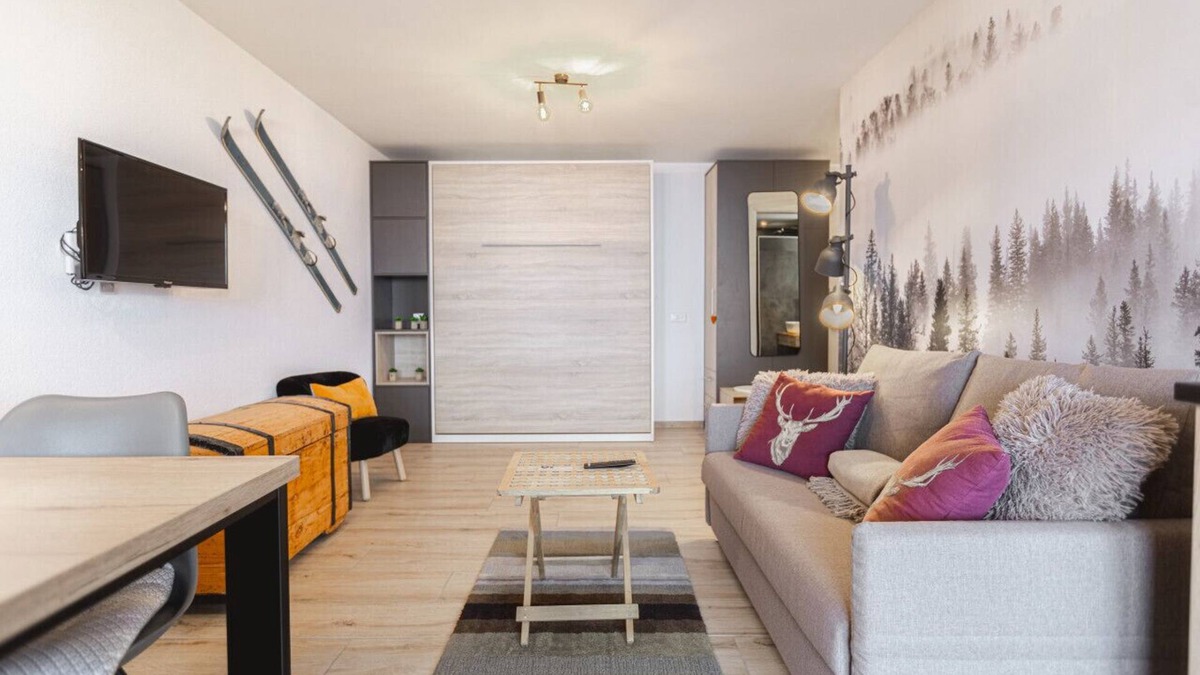 Randogne Apartment | Renovated studio with breathtaking views of the Alps