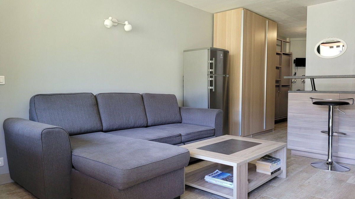 Pra Loup Apartment | Renovated studio for 5, south balcony, private parking in Pra Loup