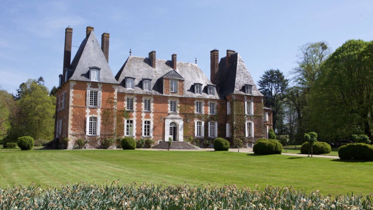 Grainville Other | Rent a beautiful chateau with 28 beds, swimming pool and tennis