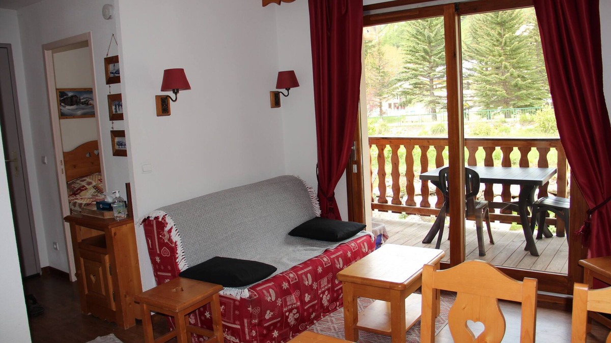 Abries Apartment | Rent Apartment Abriès regional park of queyras hiking, skiing