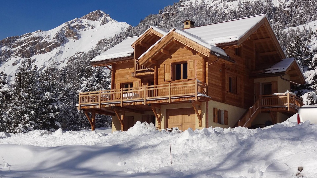 Arvieux Cottage | rent apartment in wooden chalet