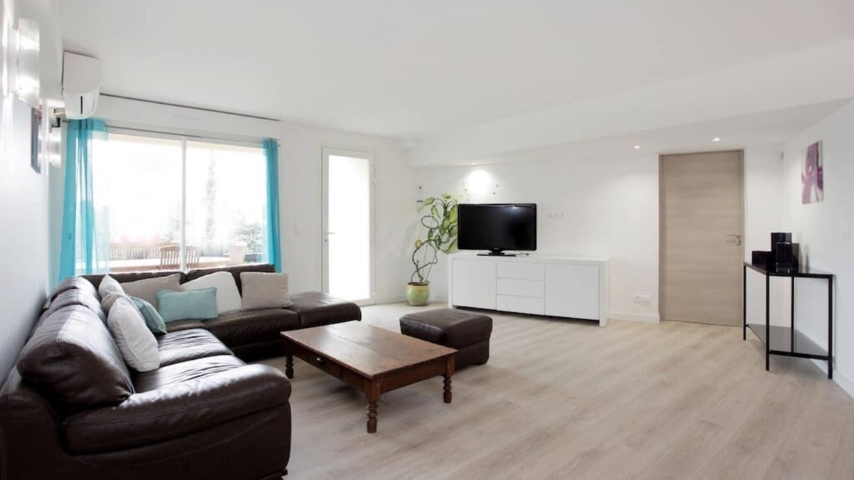 Biot Apartment | rent independent apartment in villa