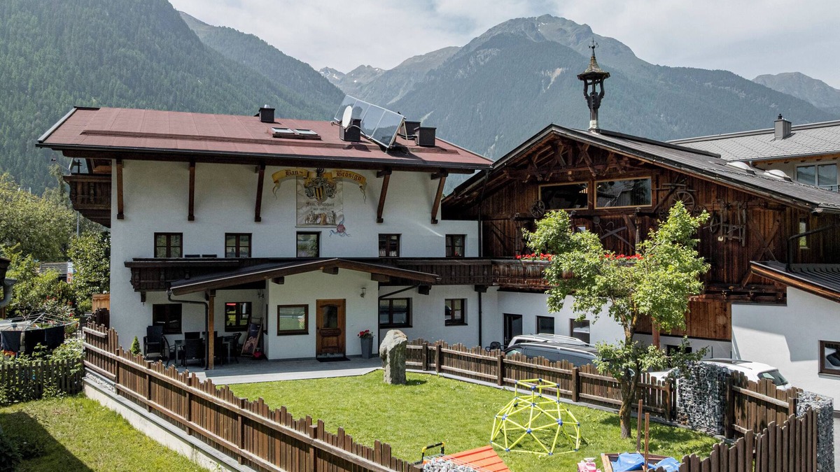 Umhausen House | Rental Ban Brösign - holiday idyll with style and modern comfort