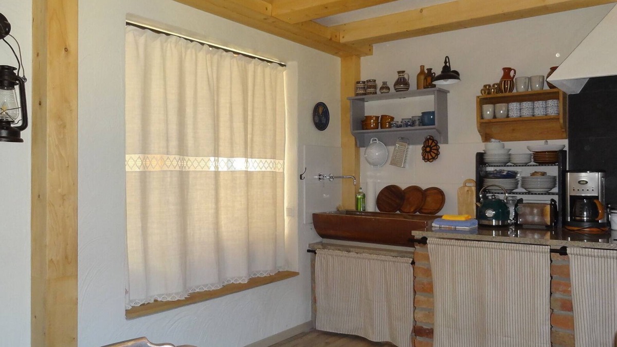 Laasow Apartment | Rental-Large-Mobility bath-Garden view-Bauernhaus Wohnung 2