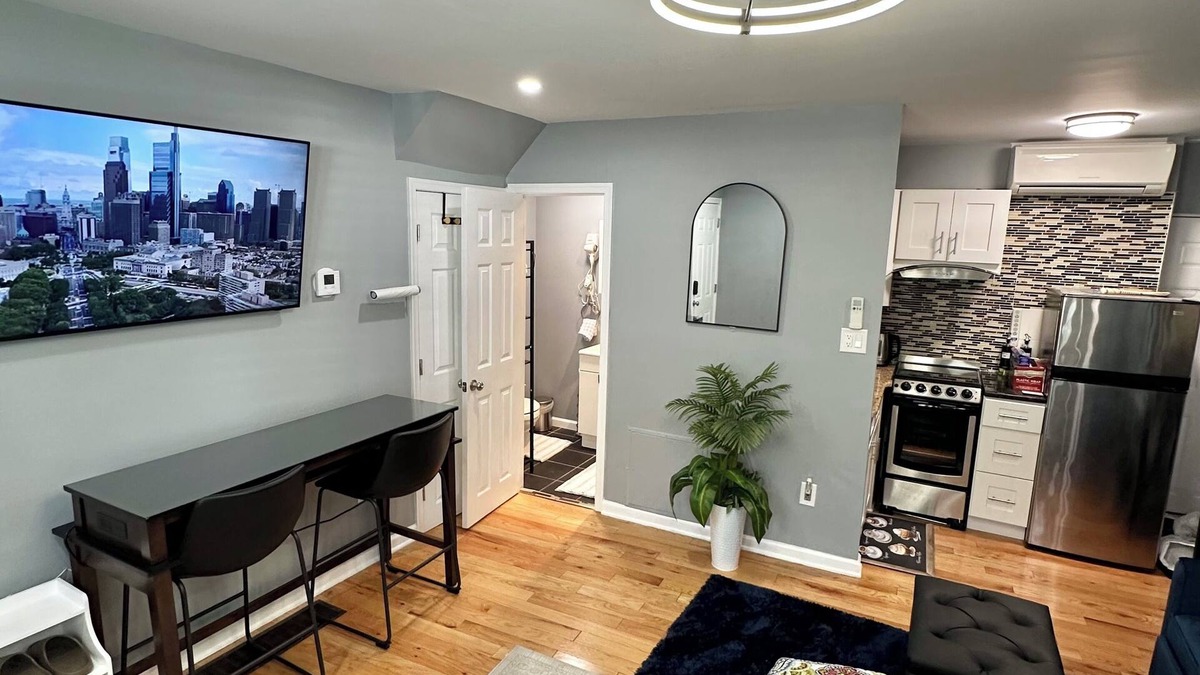 Queen Village Apartment | Rental studio unit in Queen Village of Philadelphia