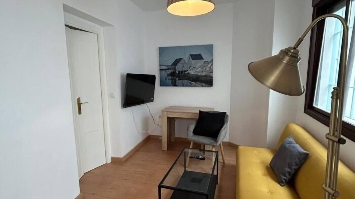 Santa Marina Apartment | Rental unit in Córdoba · 2 bedrooms · 4 beds · 1 bath