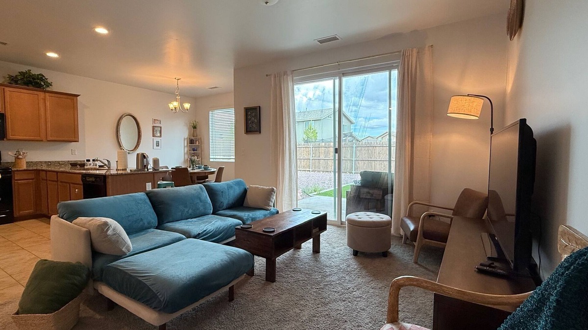 Bellemont House | Reset Near Flagstaff | 2BR + Office | Fully Fenced Yard | Fast Wi-Fi | No Stairs