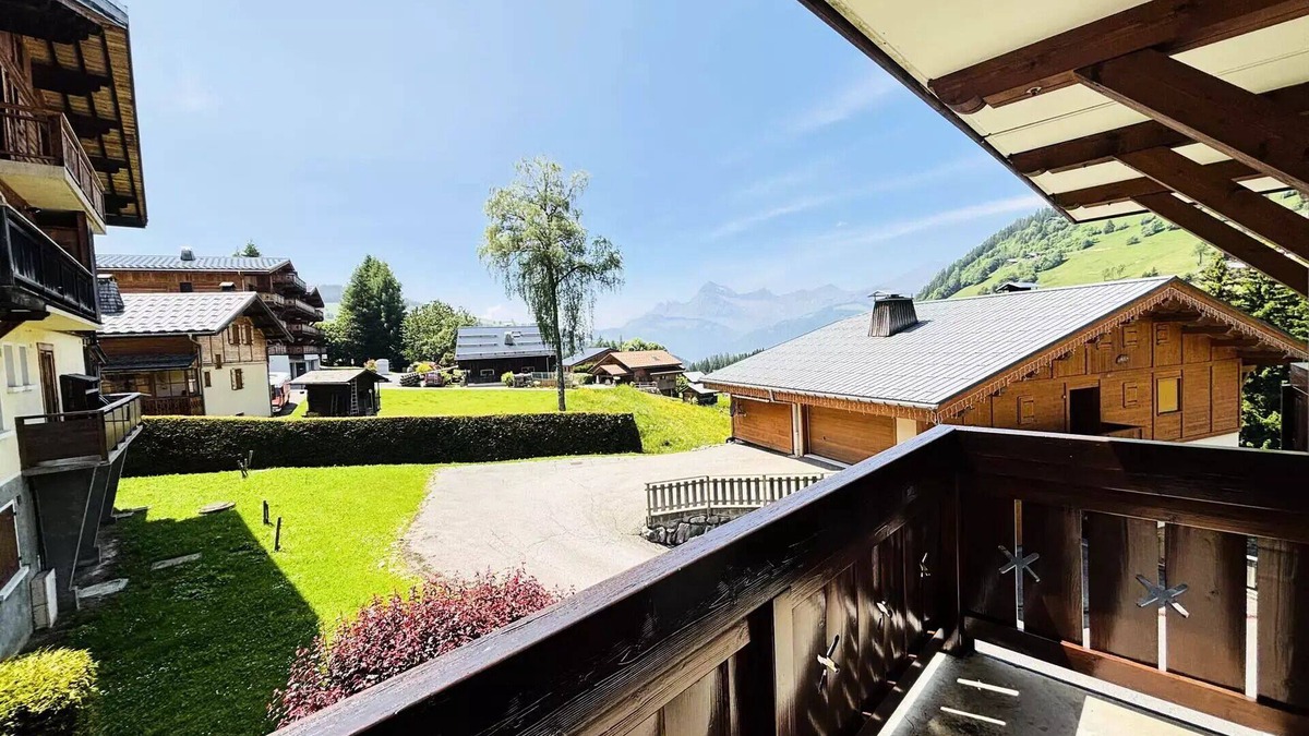 Notre-Dame-de-Bellecombe Apartment | Residence Les Oursons - 3 Rooms for 6 People