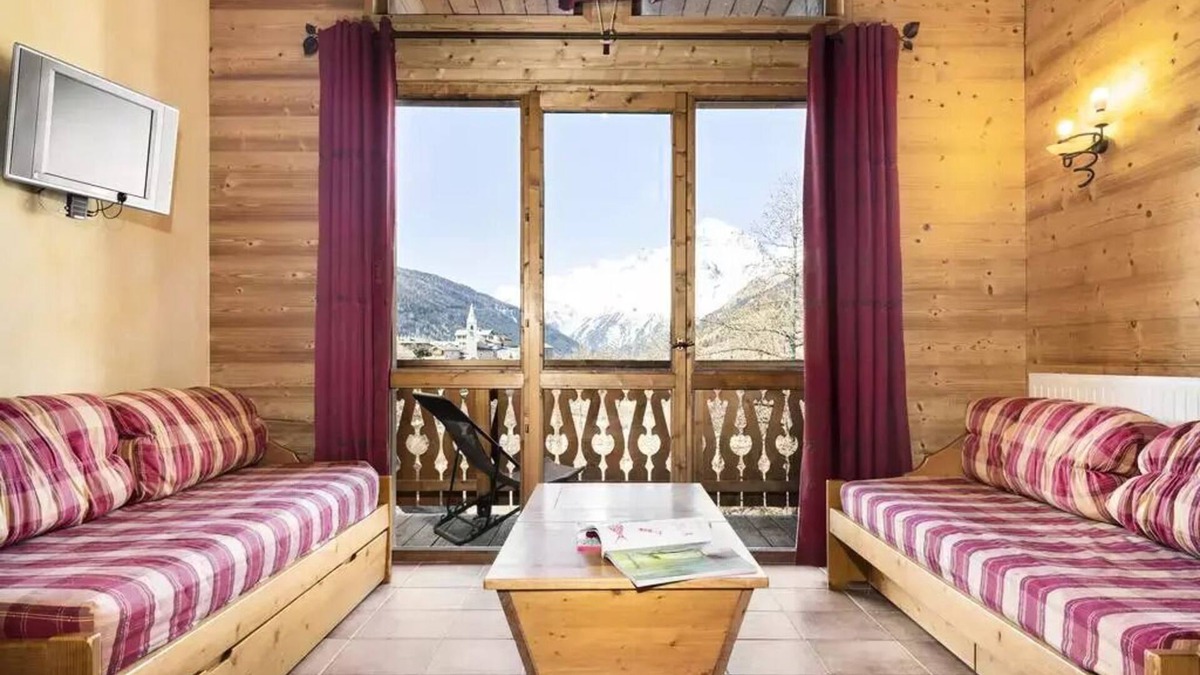 Lanslevillard Apartment | Residence Les Balcons de Val Cenis Village * - 5 Room Apartment 8/10 People