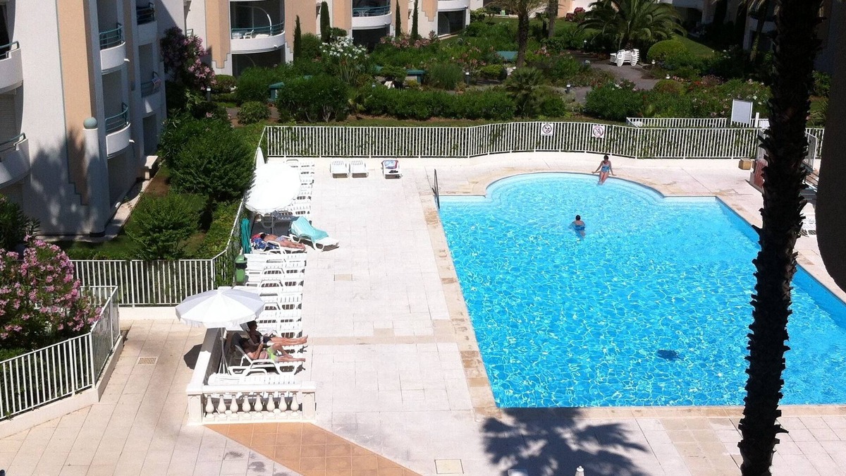 Frejus Port Apartment | RESIDENCE HOLIDAY SEASIDE WITH SWIMMING POOL