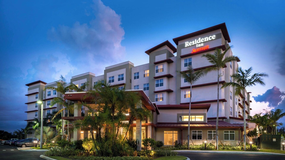 Ludlam Hotel | Residence Inn by Marriott Miami West/FL Turnpike