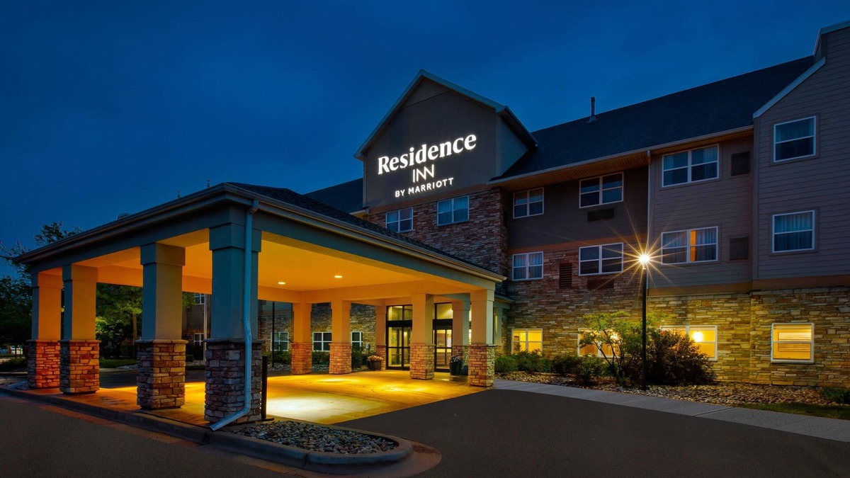 Thurston Hotel | Residence Inn by Marriott Ann Arbor North