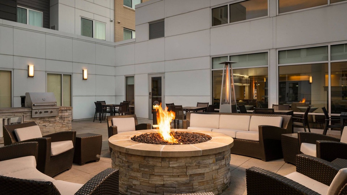 Wauwatosa Hotel | Residence Inn Milwaukee West