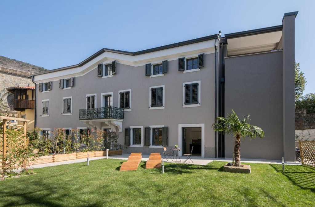 Roiano-Gretta-Barcola-Cologna-Scorcola Apartment | Residence La Torre con private park