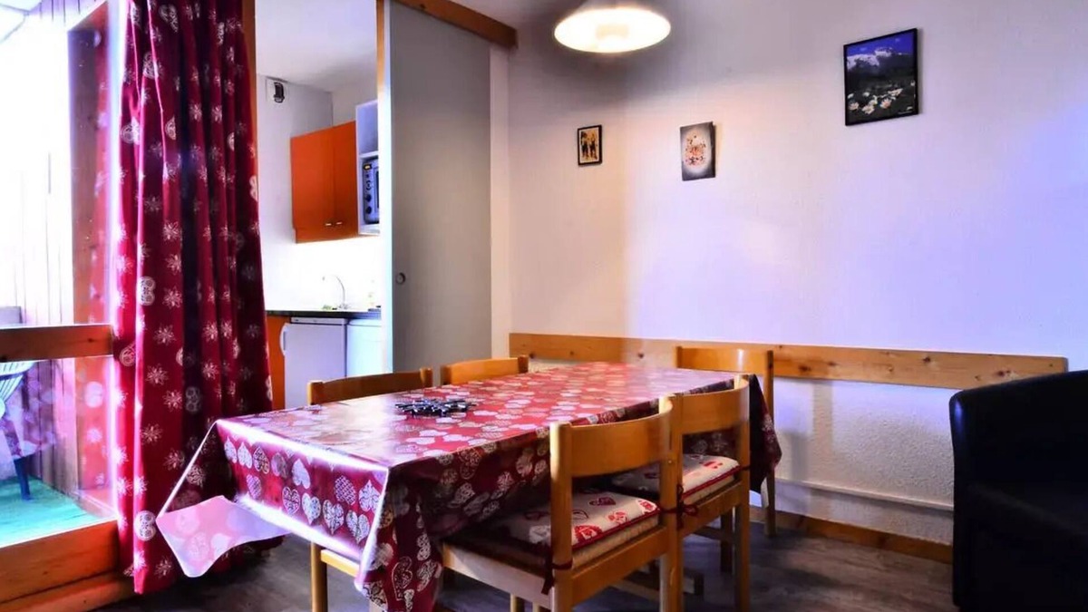 Montchavin Apartment | Residence LES AVRIERES BAS - 2 Rooms for 5 People