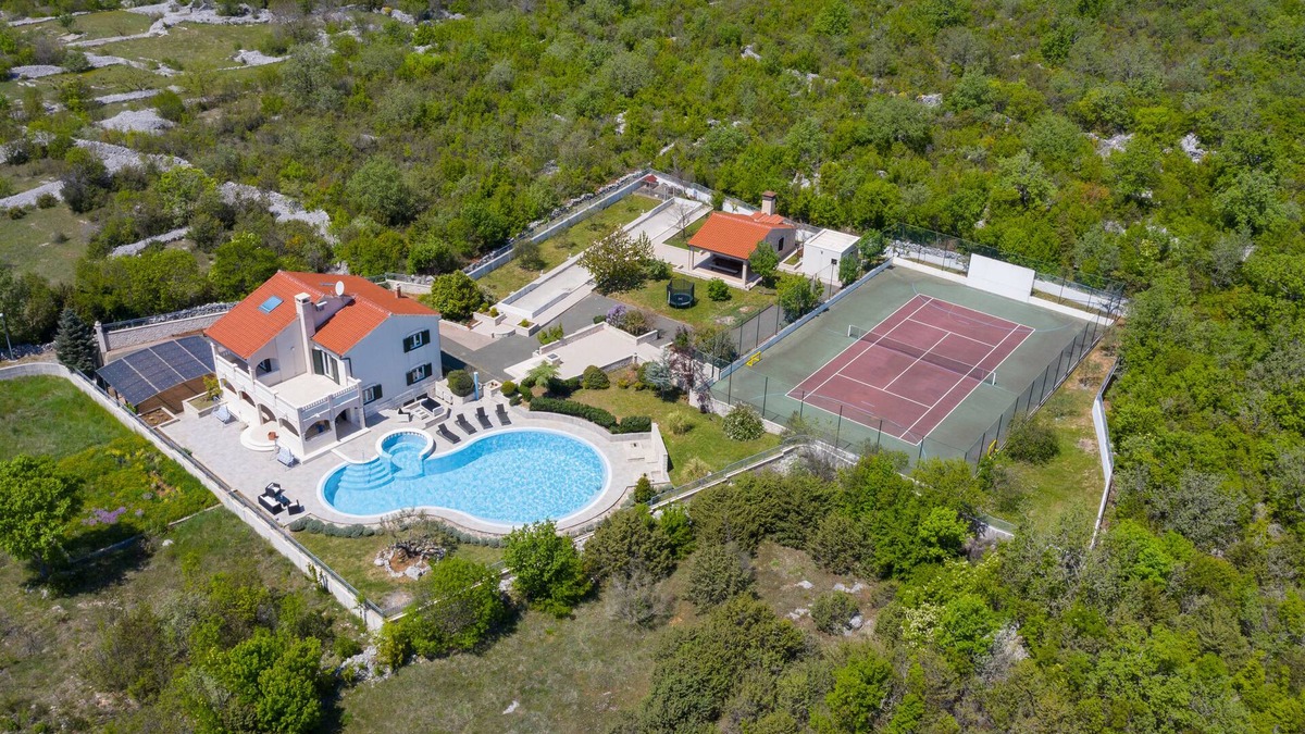 Seget Villa | RESIDENCE NADA with 150M2 pool, tennis court & BBQ house