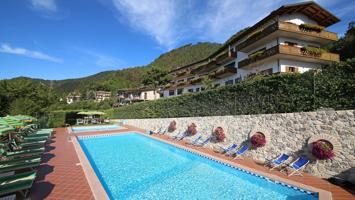 Gardola House | Residence Panorama La Forca