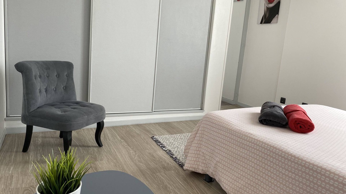 La Roche-sur-Yon Apartment | Residence Pierre Francois Apartment - N5