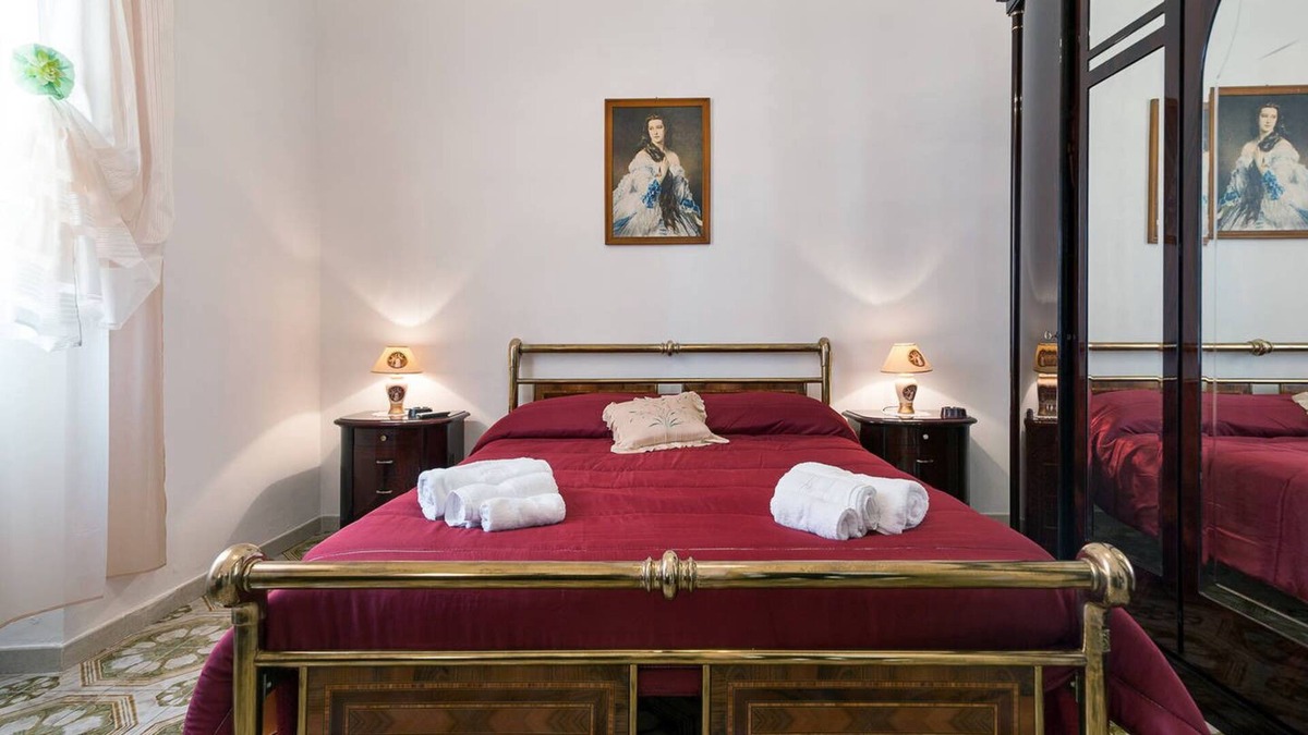 Novoli House | RESIDENCE SALENTO: FREE PARKING, FREE WI-FI, 4 BEDROOM, 2 BATHS