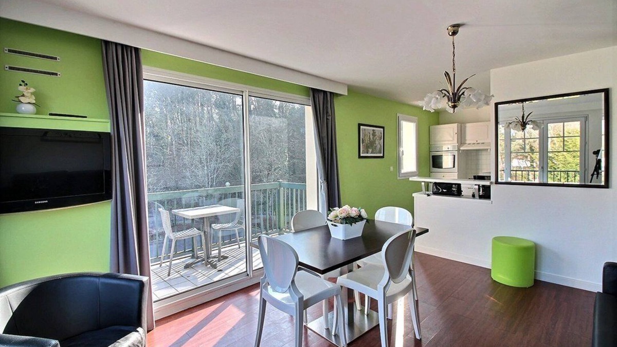 Hardelot-Plage Apartment | RESIDENCEPARC 327 : F2 Cabin, residence du Parc, 1 bedroom, near the sea, 4 to 6 people