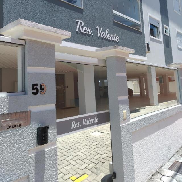 Ingleses do Rio Vermelho Apartment | Residencial valente